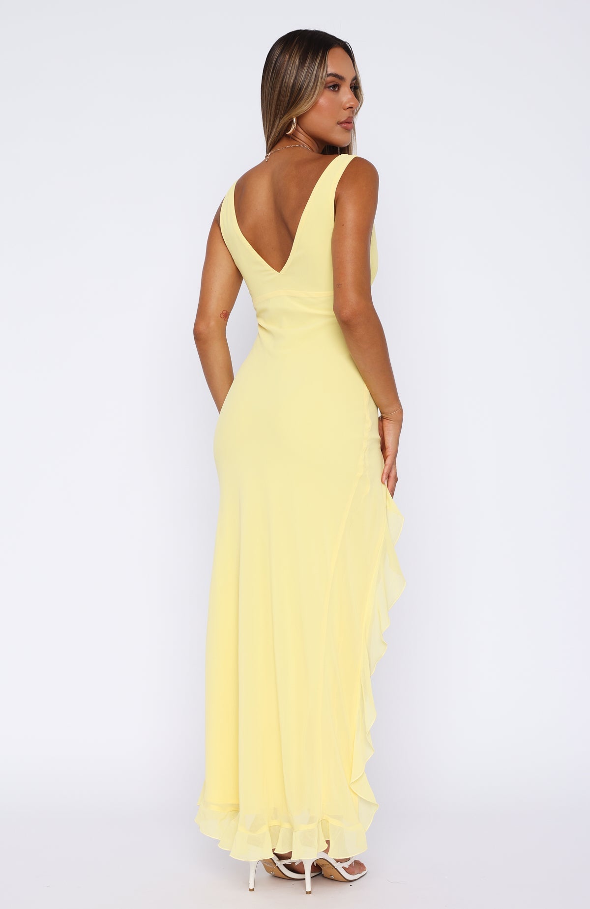 Ariadna | Lumiéra Vestido Maxi Asimétrico Con Volantes Karol Firenze