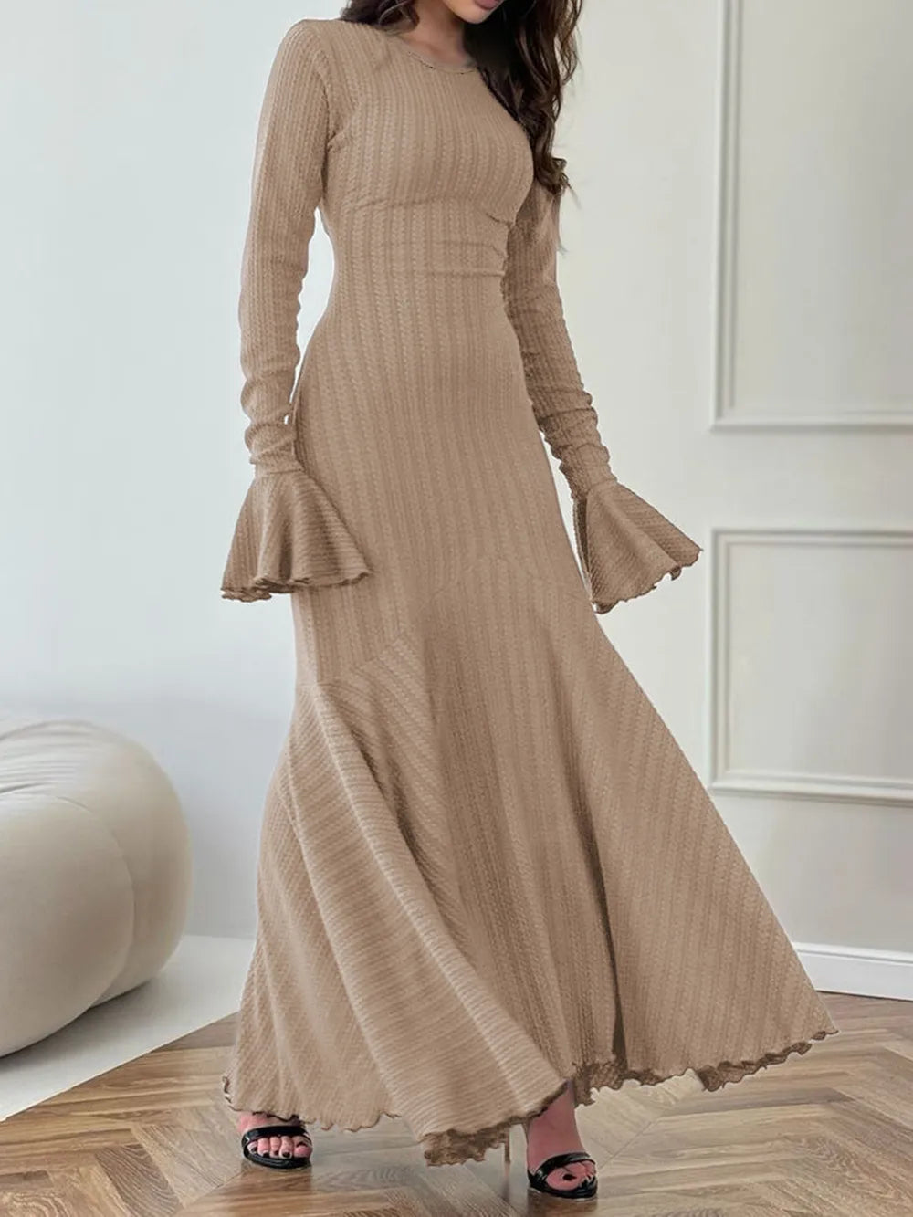 Élise | Valentia Vestido Maxi De Punto Con Falda Acampanada – Elegancia Karol Firenze