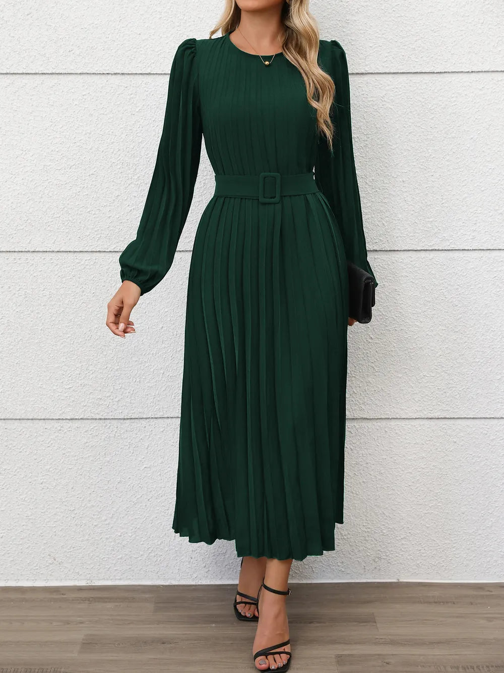 Clara | Jowita Vestido Midi Plisado Verde Con Cinturón Karol Firenze