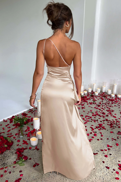 Loralei | Vestido Satinado Con Escote Asimétrico Karol Firenze