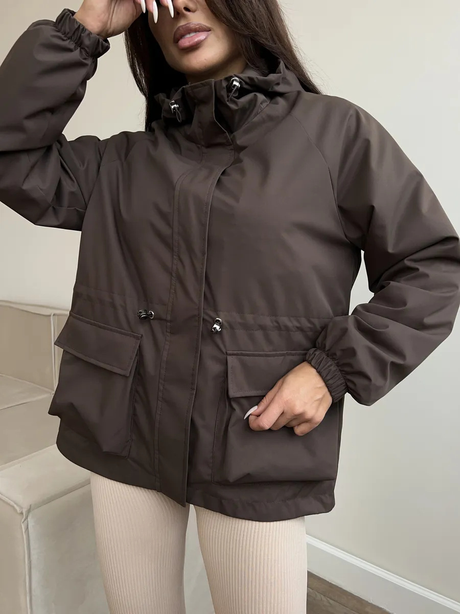 SOFÍA  | chaqueta impermeable con capucha ajustable Karol Firenze