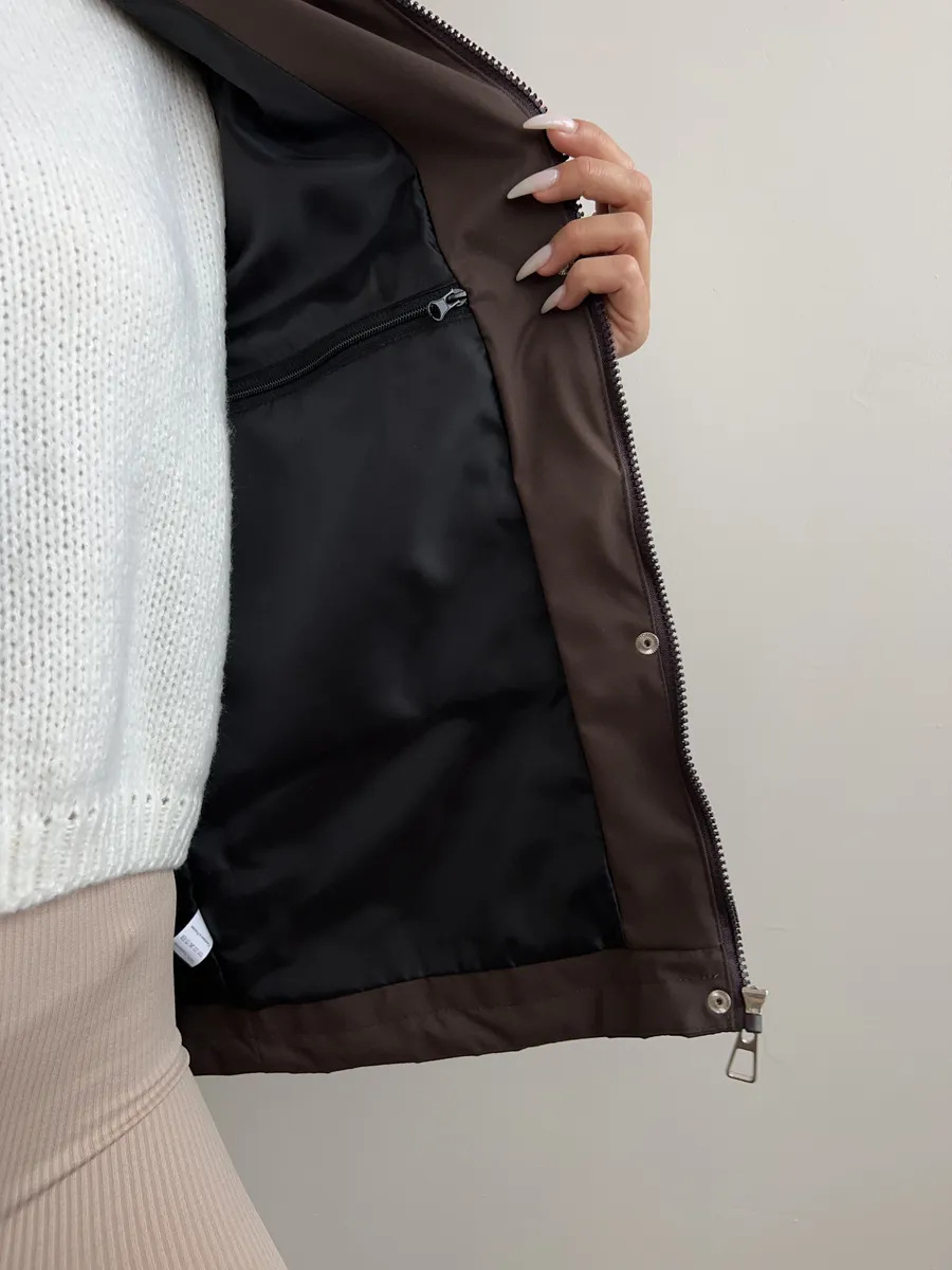 SOFÍA  | chaqueta impermeable con capucha ajustable Karol Firenze