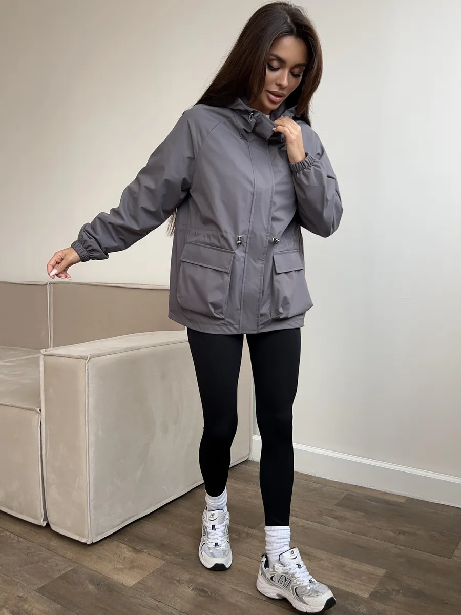 SOFÍA  | chaqueta impermeable con capucha ajustable Karol Firenze