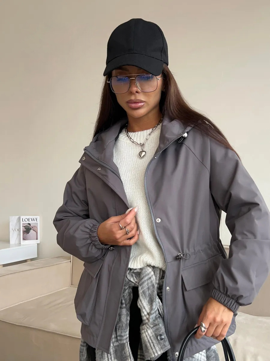 SOFÍA  | chaqueta impermeable con capucha ajustable Karol Firenze