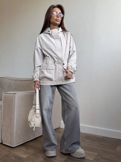 SOFÍA  | chaqueta impermeable con capucha ajustable Karol Firenze