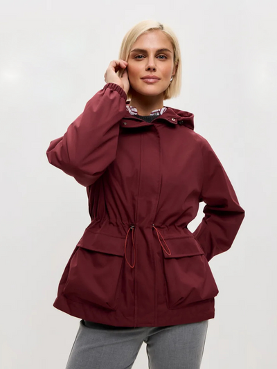 SOFÍA  | chaqueta impermeable con capucha ajustable Karol Firenze