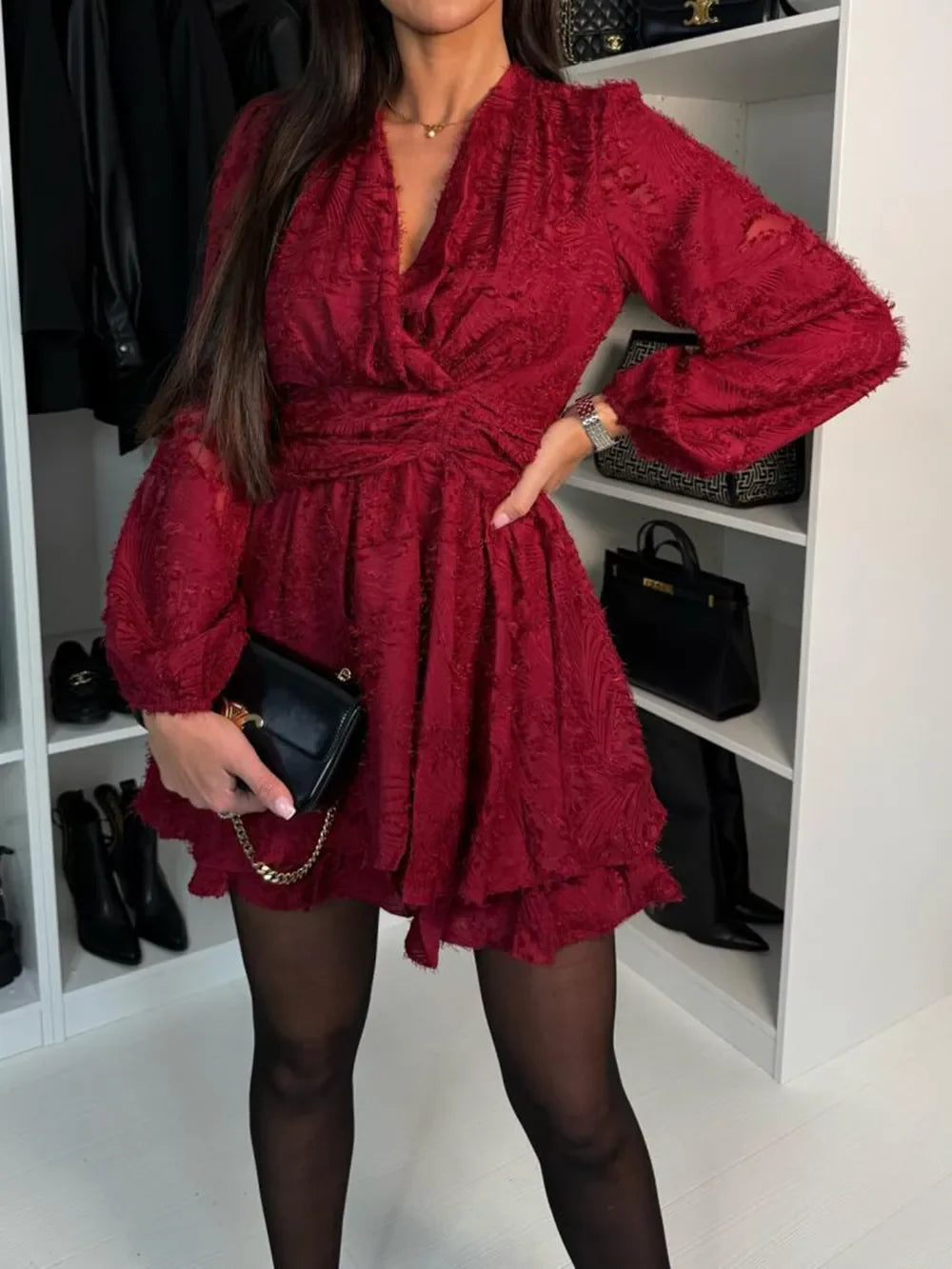 Mila | Valerisse Vestido Mini Burdeos Con Textura Y Escote Cruzado Karol Firenze