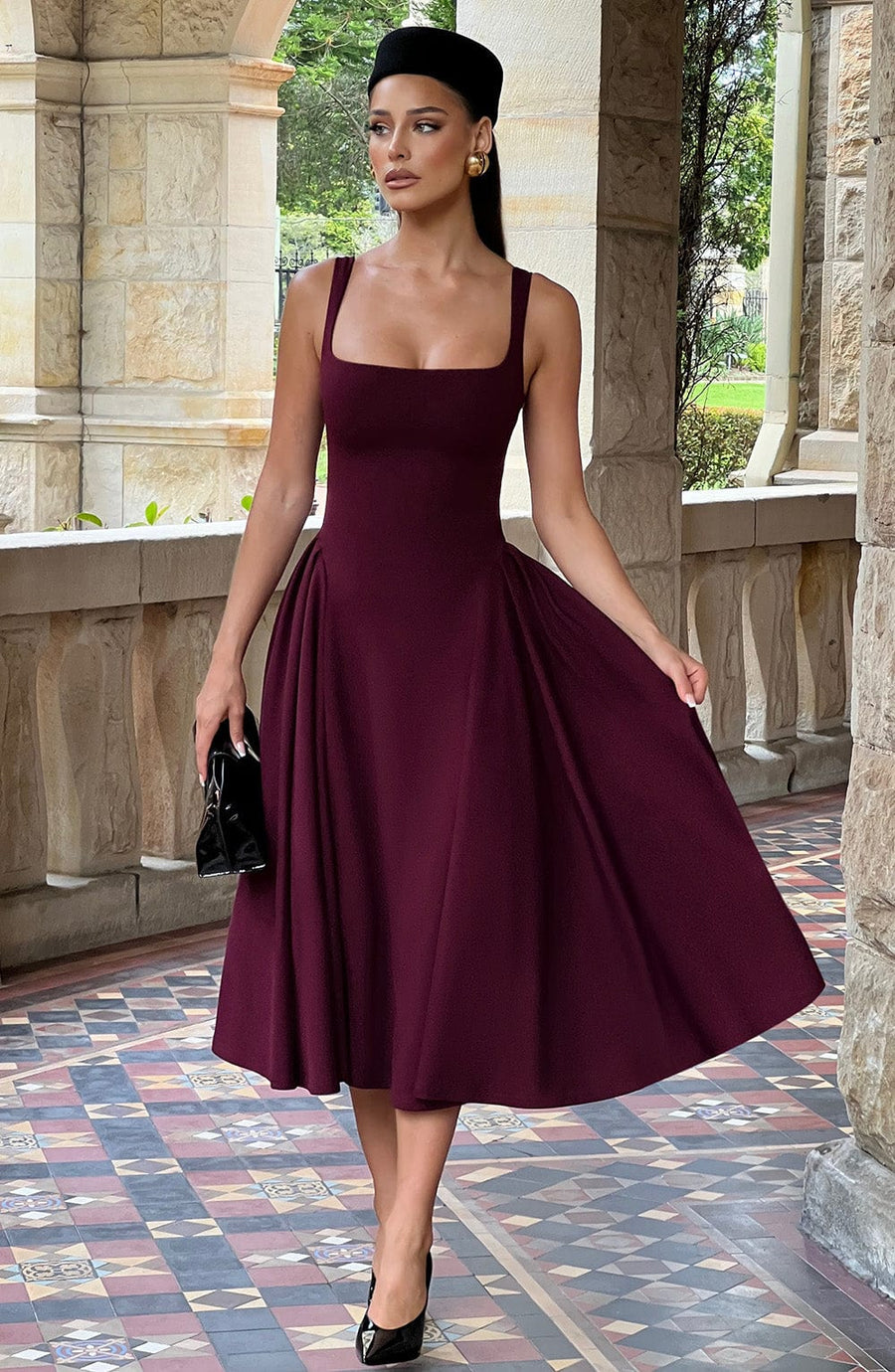 Marivelle | Vestido Midi De Cereza Con Paneles Plisados Karol Firenze