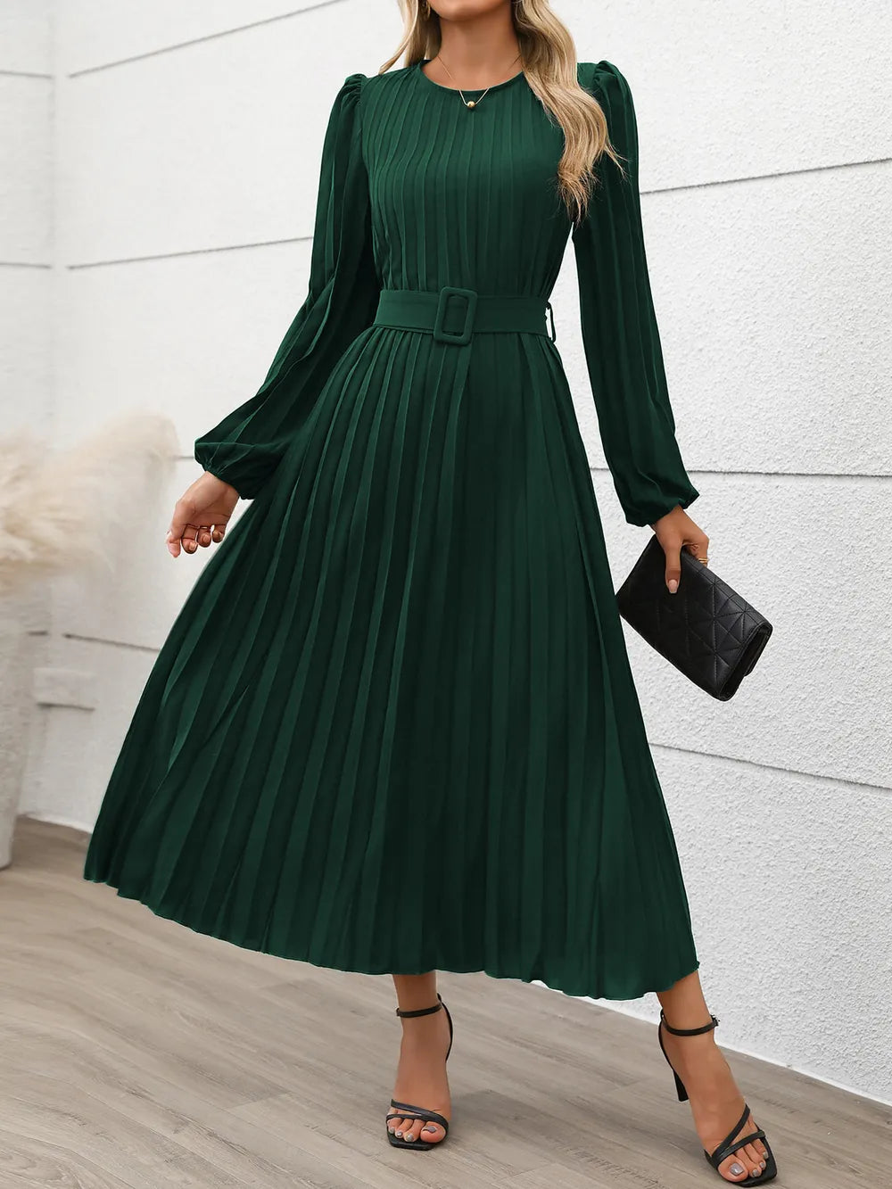 Clara | Jowita Vestido Midi Plisado Verde Con Cinturón Karol Firenze